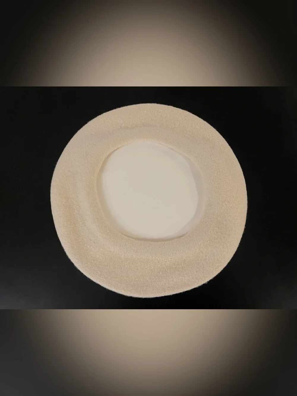 New DOEN Georgianna Beret in Cream/White